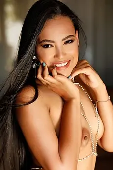 Malaya (23) London Escort